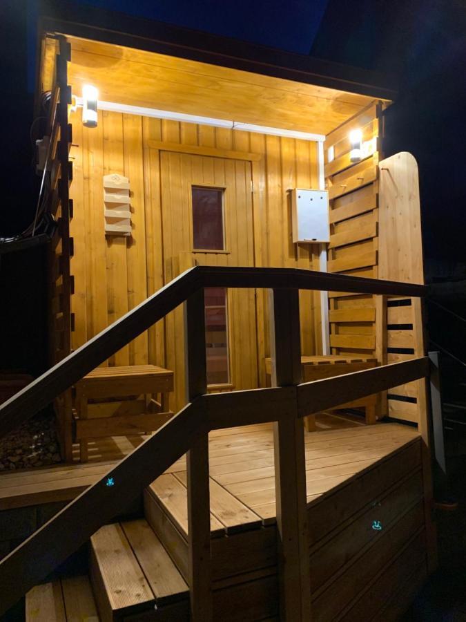 יינה Romantische Ferienwohnung Mit Fantastischem Ausblick, Pool Und Gartensauna מראה חיצוני תמונה